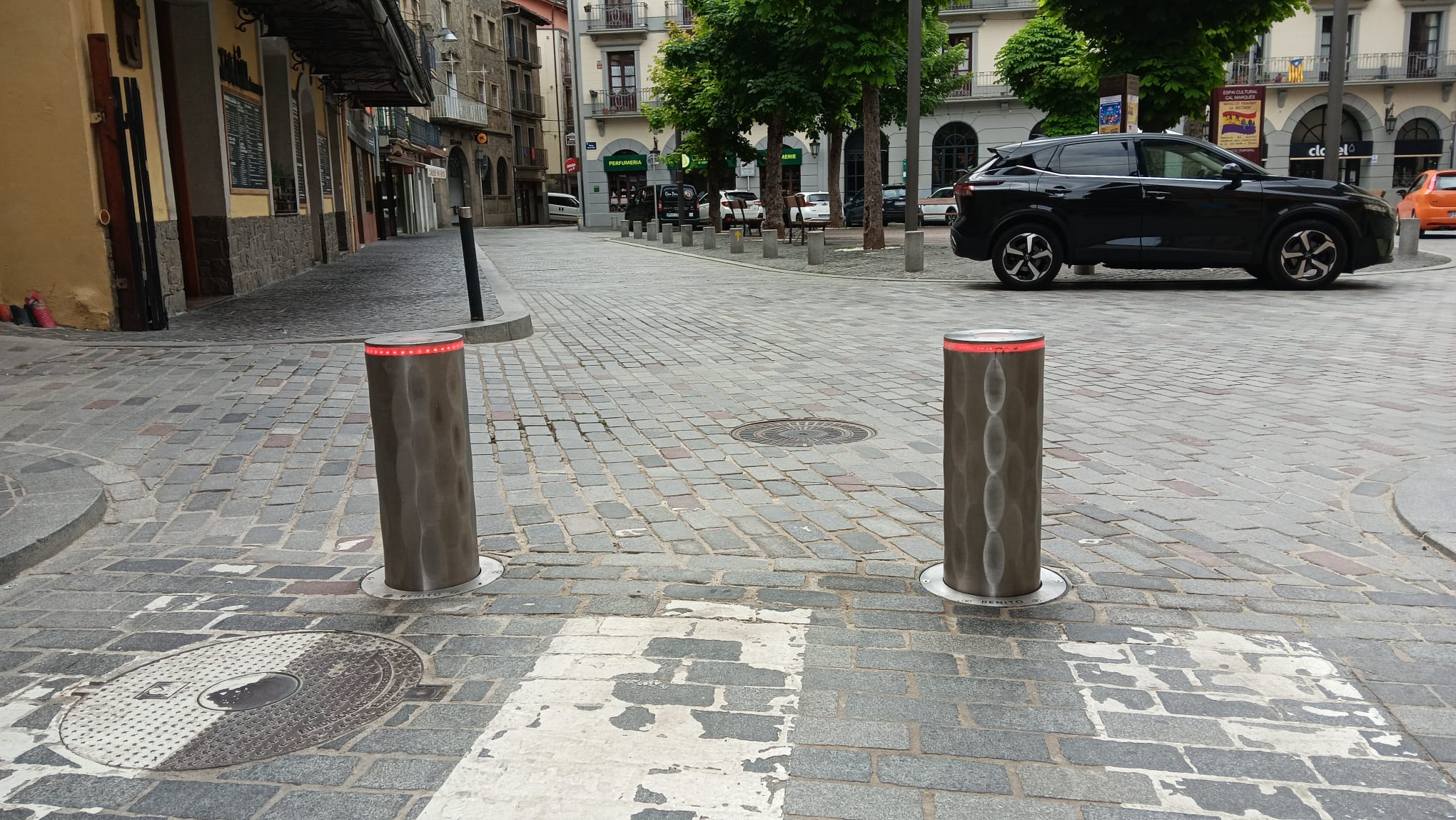 Norobežojošais stabiņš RAMBLA 600 | STRAK